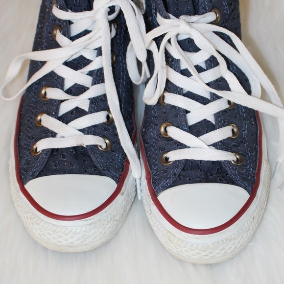 Converse, Chuck Taylor All Star Navy Blue Eyelet Hight top shoes - Picture 2 of 7